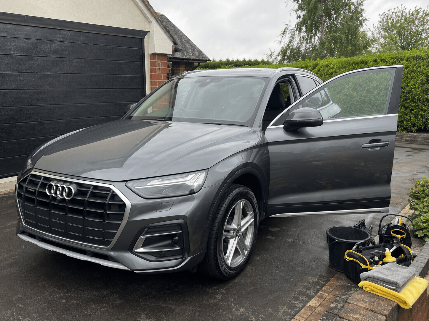 Full Valet
